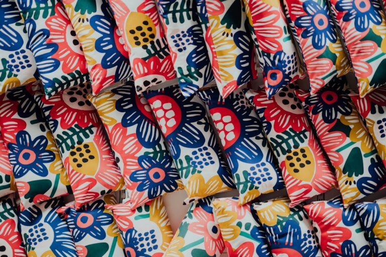 Cum să combini imprimeurile florale și geometrice Photo floral and geometric prints